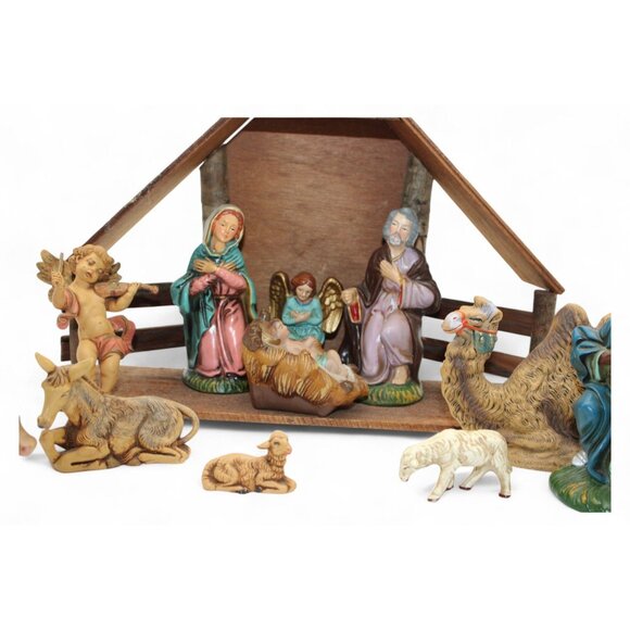 Vintage Hand-Painted Nativity Scene Set 12-Piece Christmas Décor Figures & Wood - Picture 11 of 12